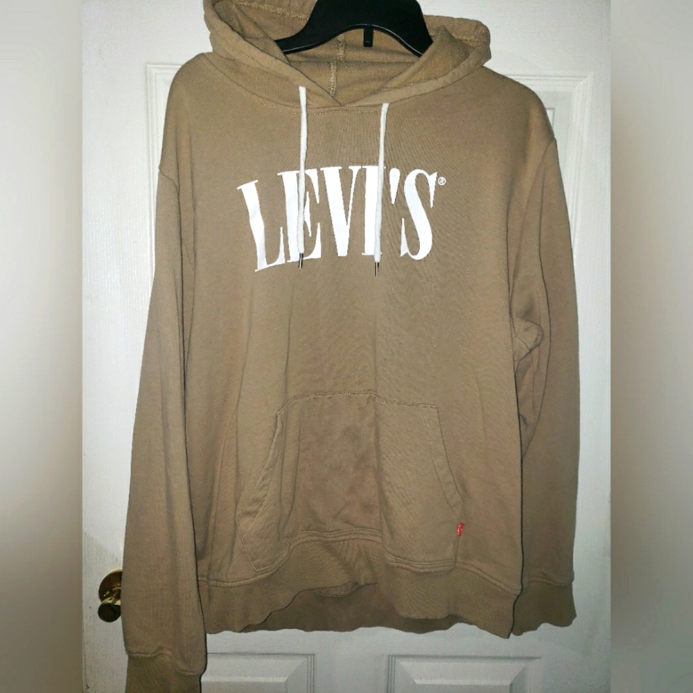 Levi's sweater